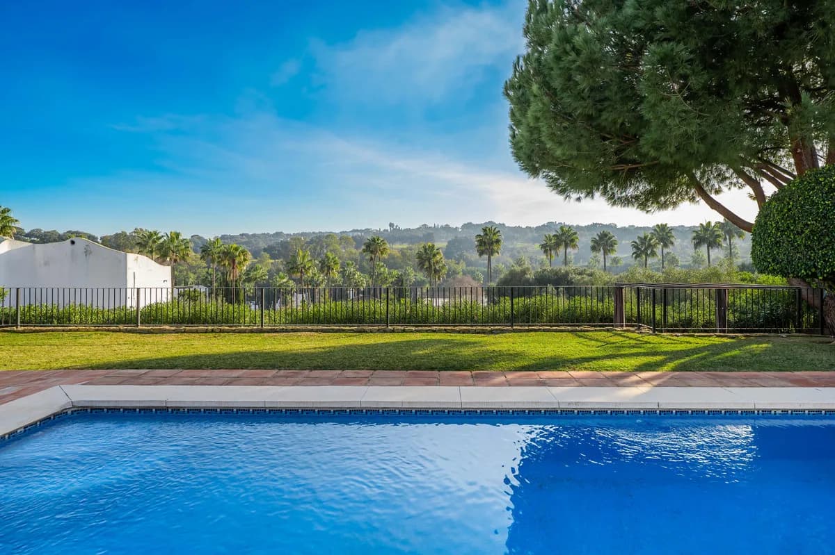 6 Bedroom Detached Villa for Sale in Sotogrande, Cádiz - Image 4