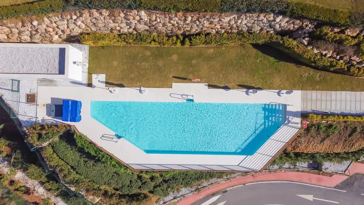 3 Bedroom Penthouse for Sale in Istán, Málaga - Image 7