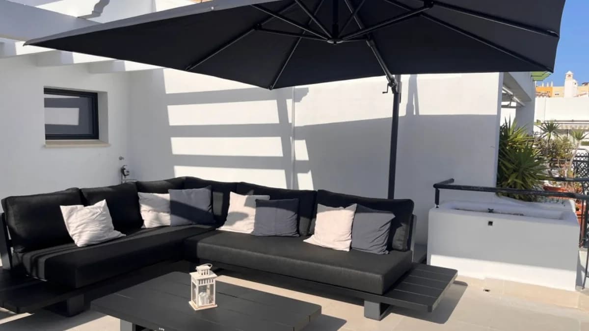 3 Bedroom Penthouse for Sale in Mijas, Málaga - Image 2