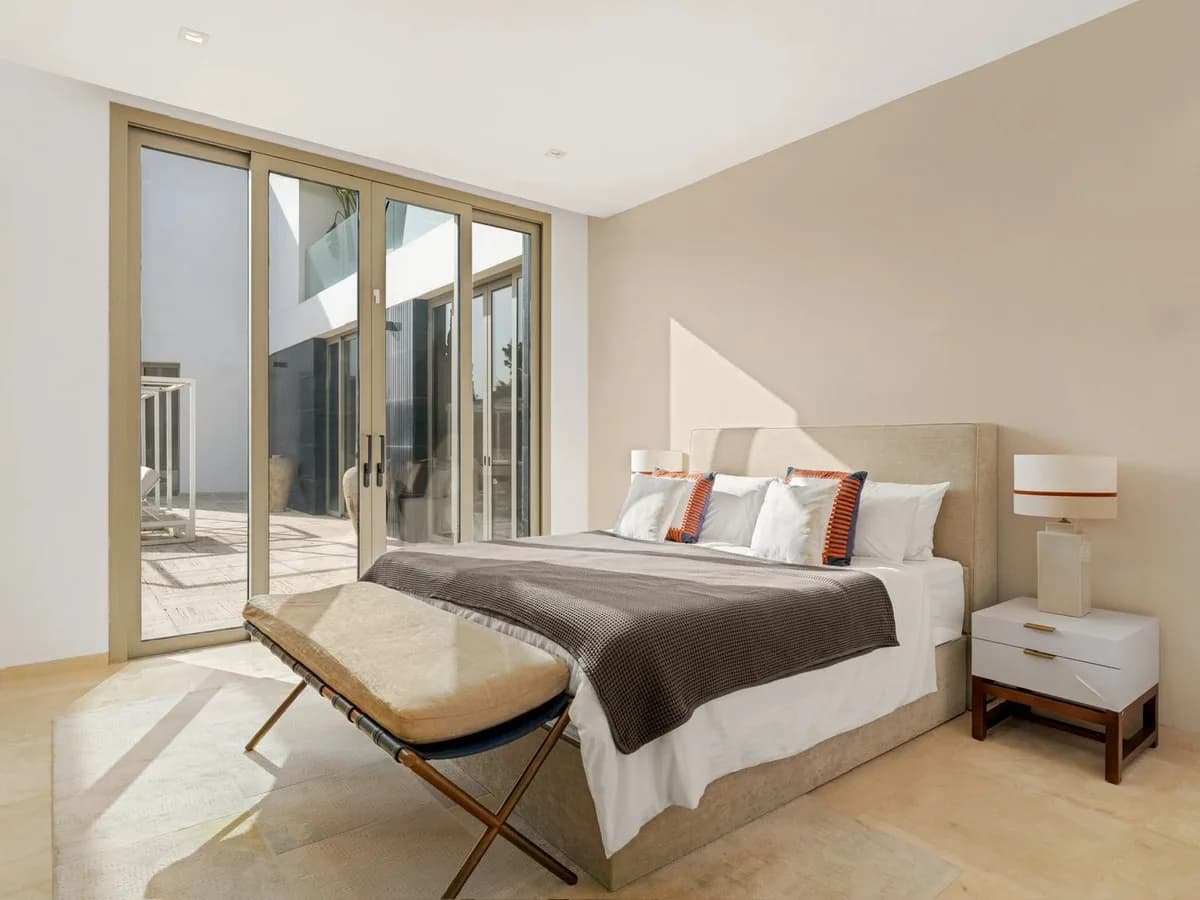 6 Bedroom Detached Villa for Sale in Los Flamingos, Málaga - Image 9