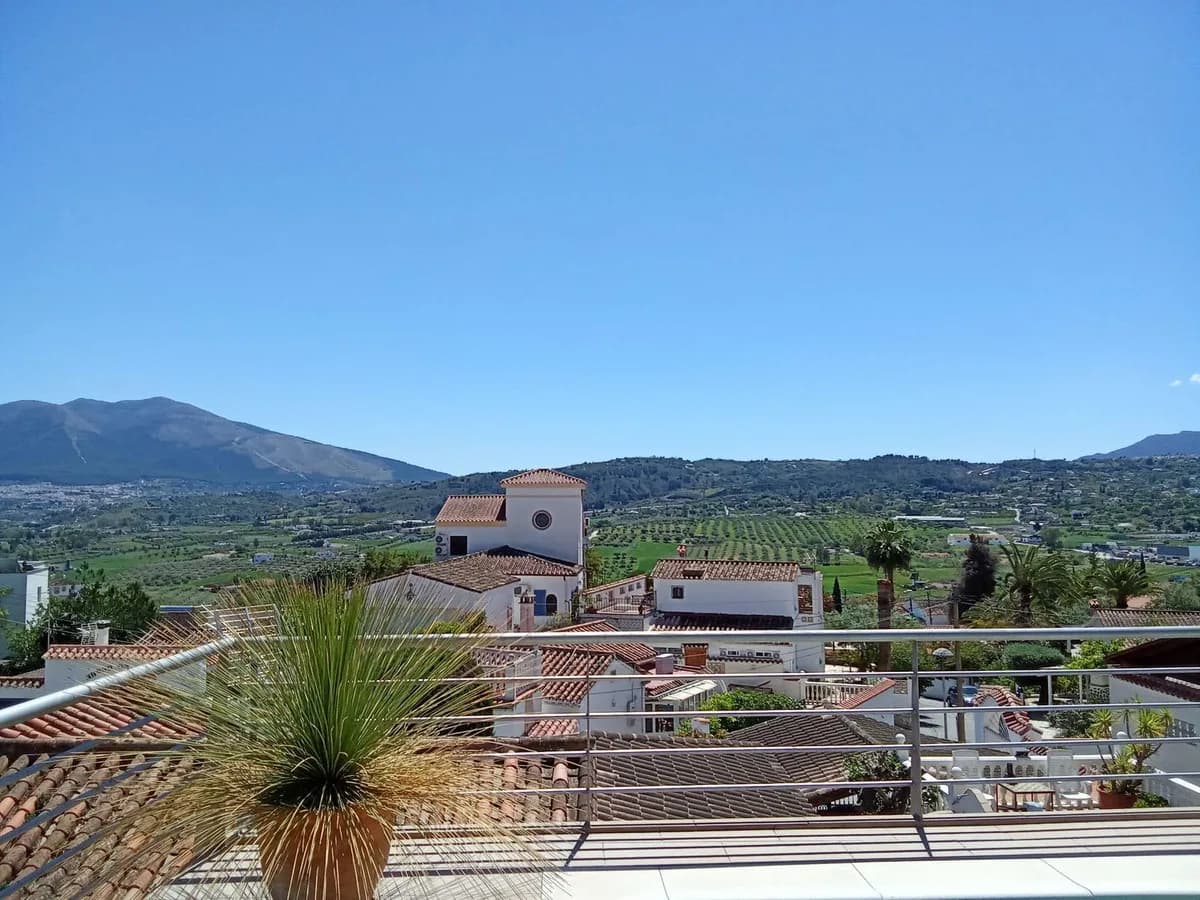 2 Bedroom Detached Villa for Sale in Coín, Málaga