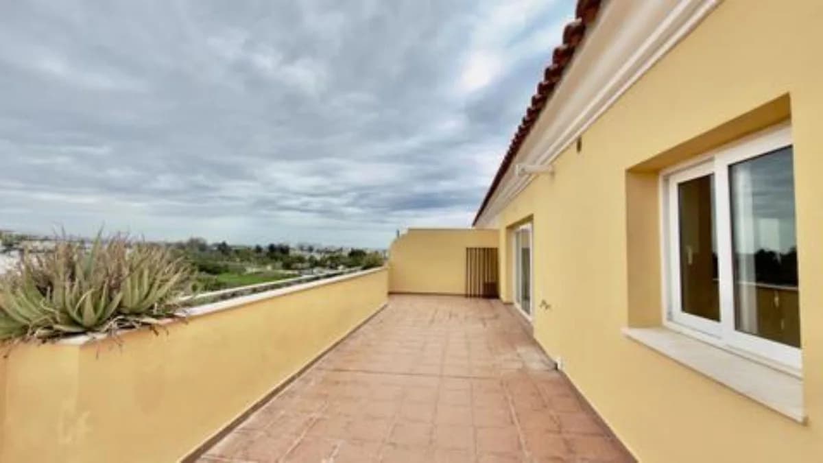 2 Bedroom Penthouse for Sale in Cancelada, Málaga - Image 4