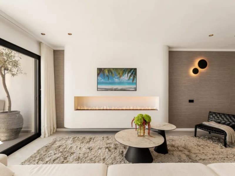3 Bedroom Duplex for Sale in Benahavís, Málaga - Image 3