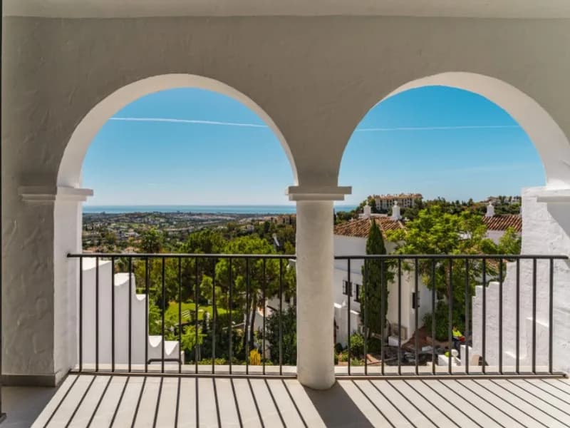 3 Bedroom Duplex for Sale in Benahavís, Málaga - Image 6