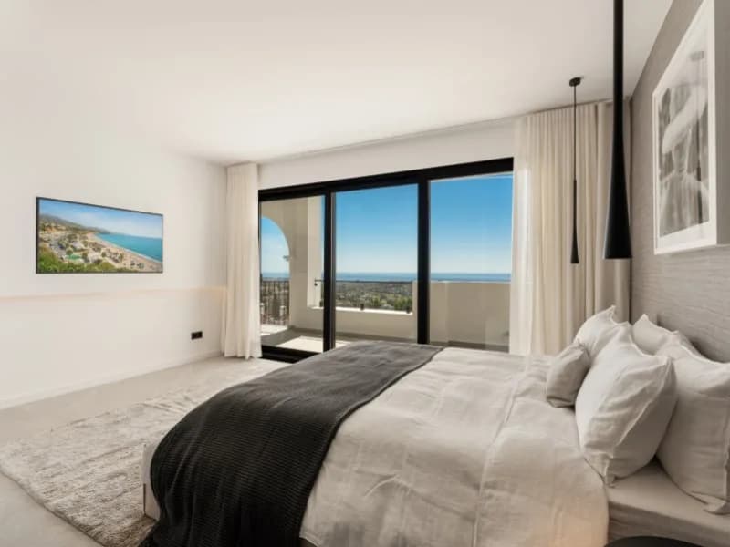 3 Bedroom Duplex for Sale in Benahavís, Málaga - Image 9
