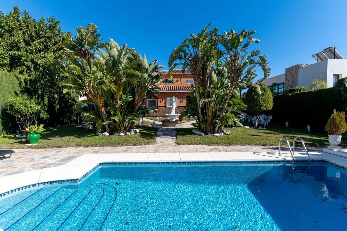 4 Bedroom Detached Villa for Sale in Mijas, Málaga - Image 9