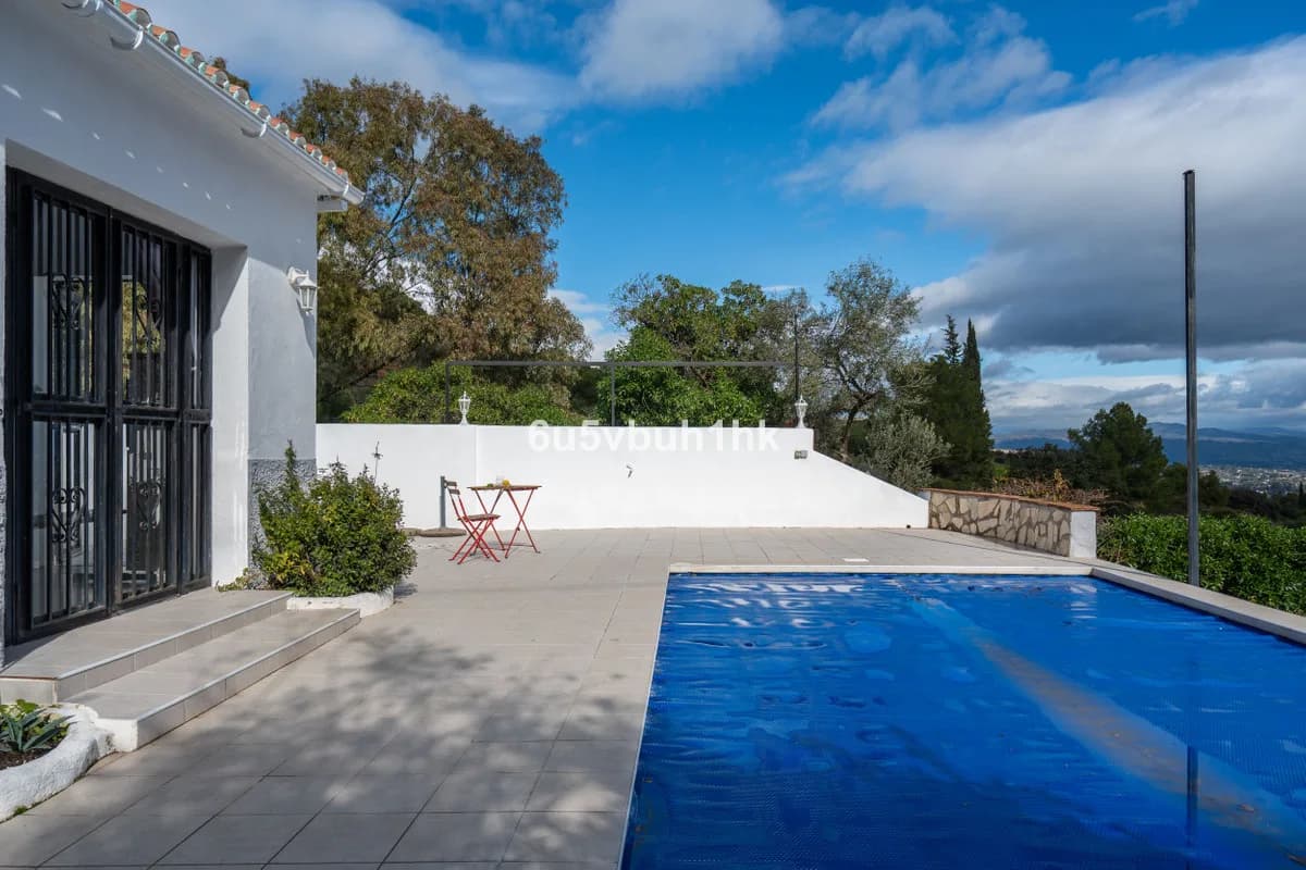 3 Bedroom Finca - Cortijo for Sale in Alhaurín el Grande, Málaga - Image 4