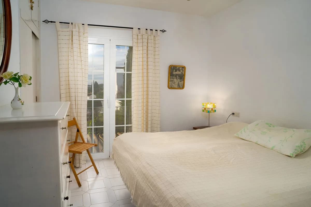 3 Bedroom Townhouse for Sale in Fuengirola, Málaga - Image 7