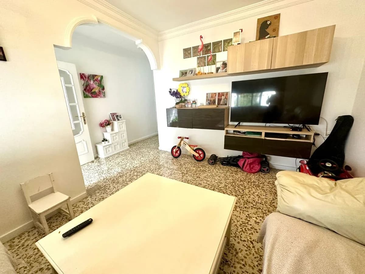 2 Bedroom Ground Floor Apartment for Sale in Estepona, Málaga - Image 3