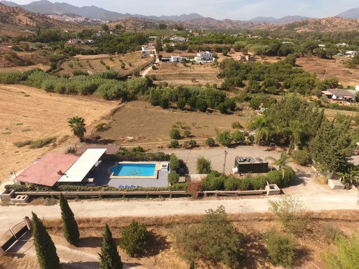 1 Bedroom Finca - Cortijo for Sale in Coín, Málaga - Image 8