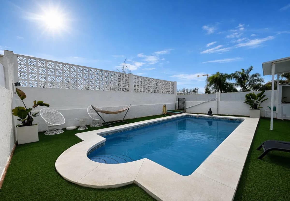 5 Bedroom Townhouse for Sale in San Pedro de Alcántara, Málaga