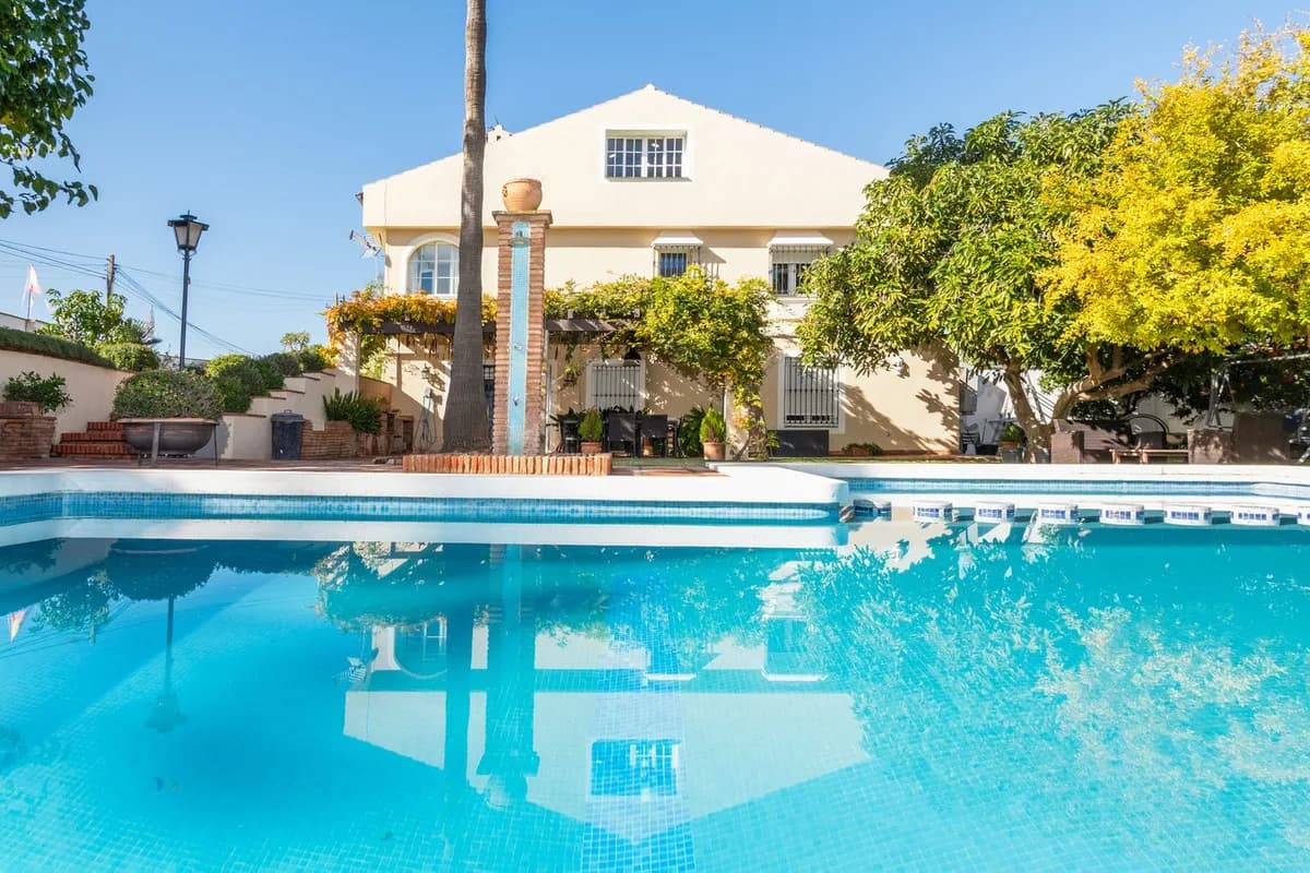 7 Bedroom Detached Villa for Sale in Alhaurín de la Torre, Málaga - Image 6