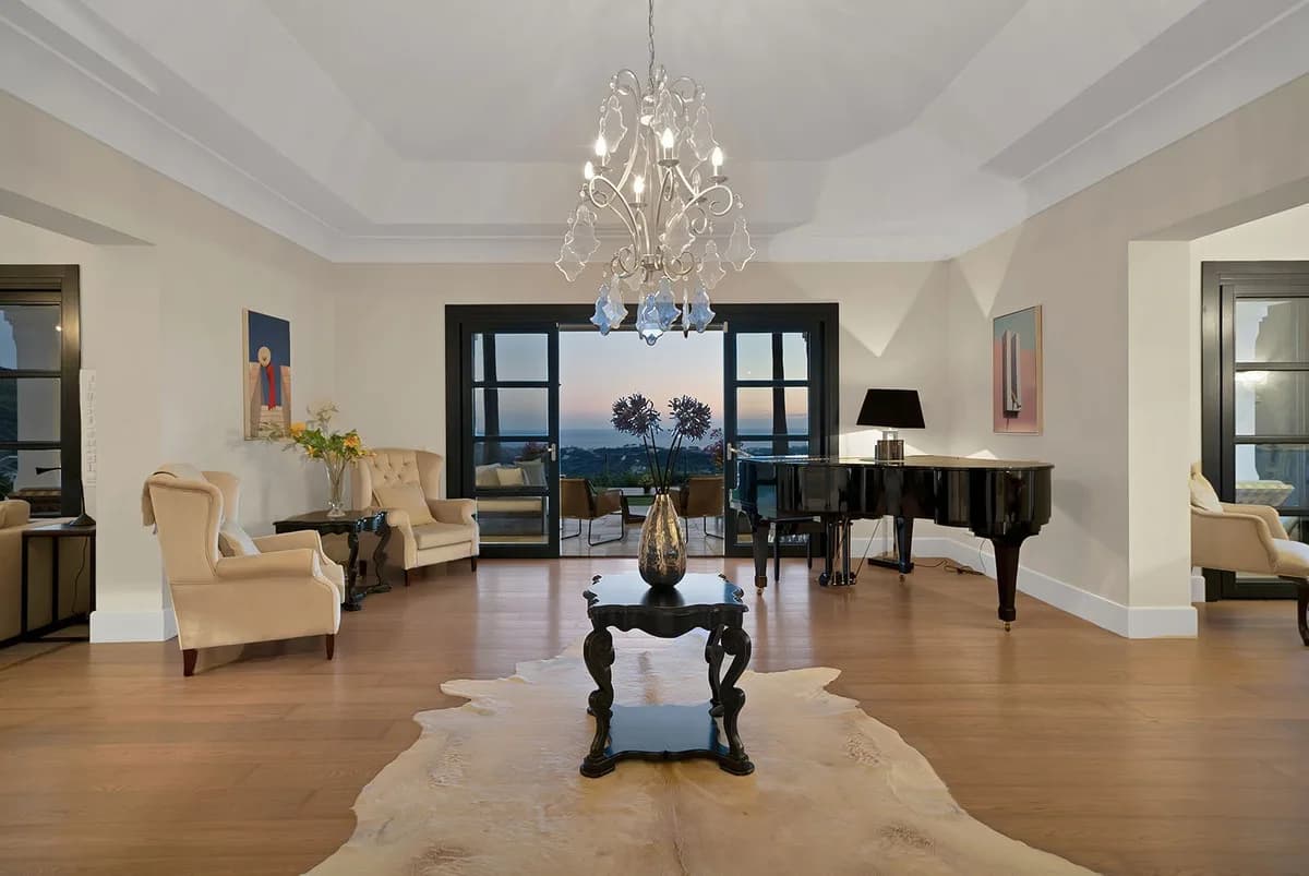 5 Bedroom Detached Villa for Sale in Benahavís, Málaga - Image 7