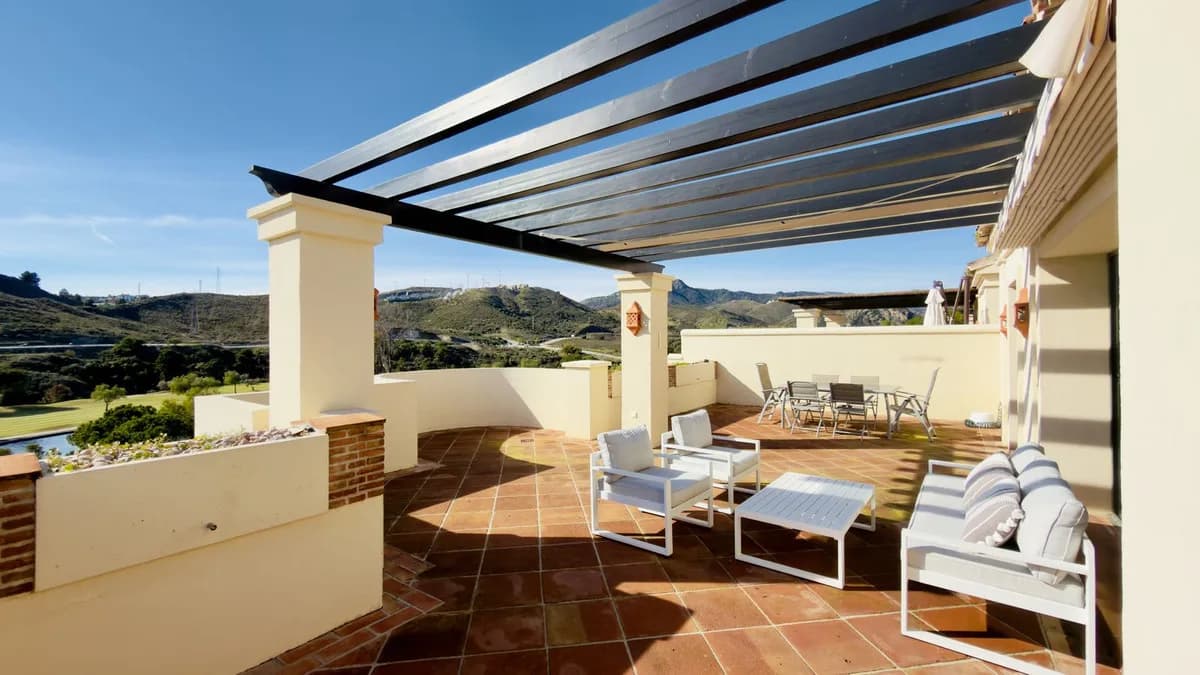 3 Bedroom Penthouse Duplex for Sale in Benahavís, Málaga
