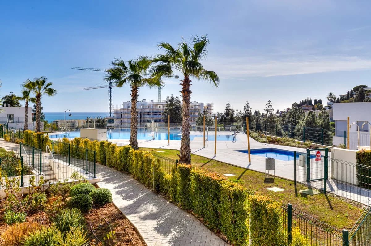 3 Bedroom Ground Floor Apartment for Sale in Mijas Costa, Málaga - Image 3