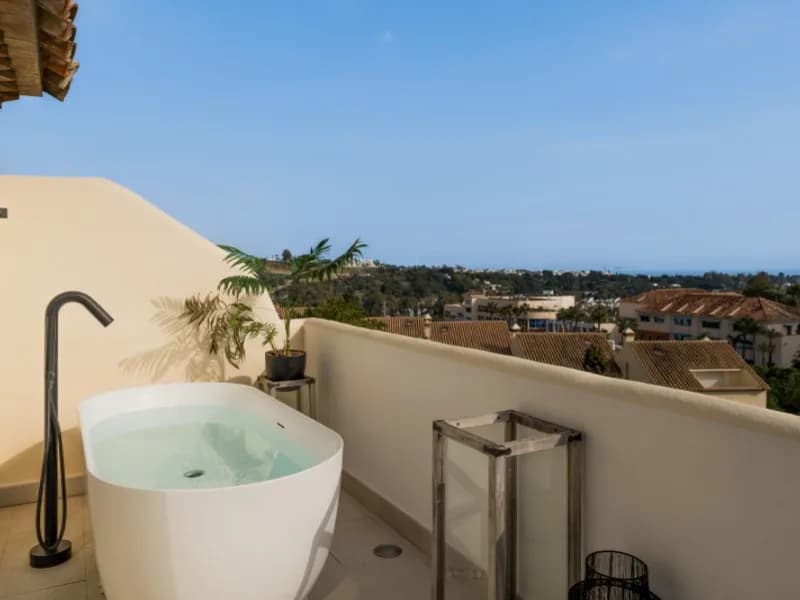 3 Bedroom Townhouse for Sale in Nueva Andalucía, Málaga - Image 3
