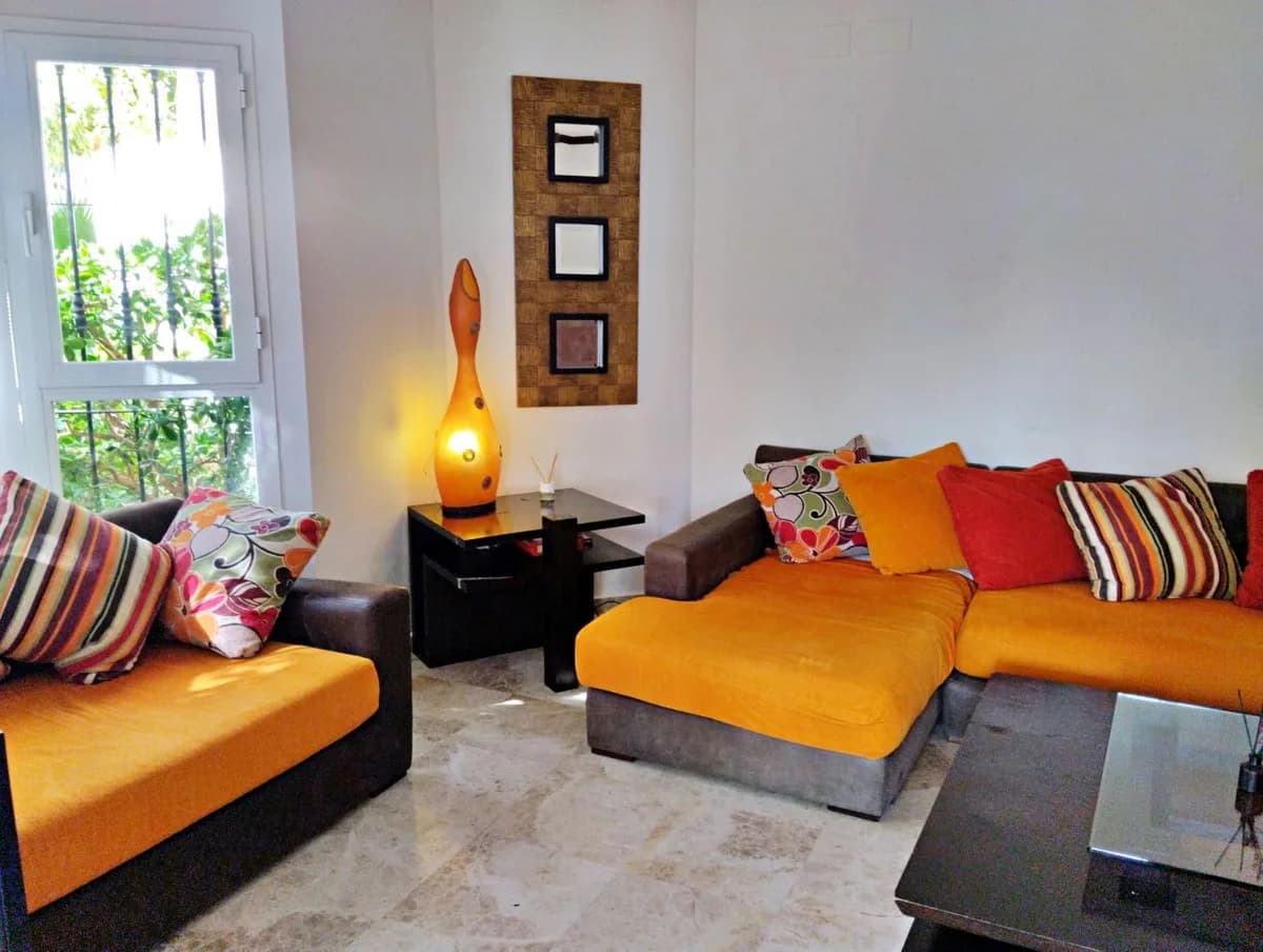 2 Bedroom Ground Floor Apartment for Sale in Nueva Andalucía, Málaga - Image 3