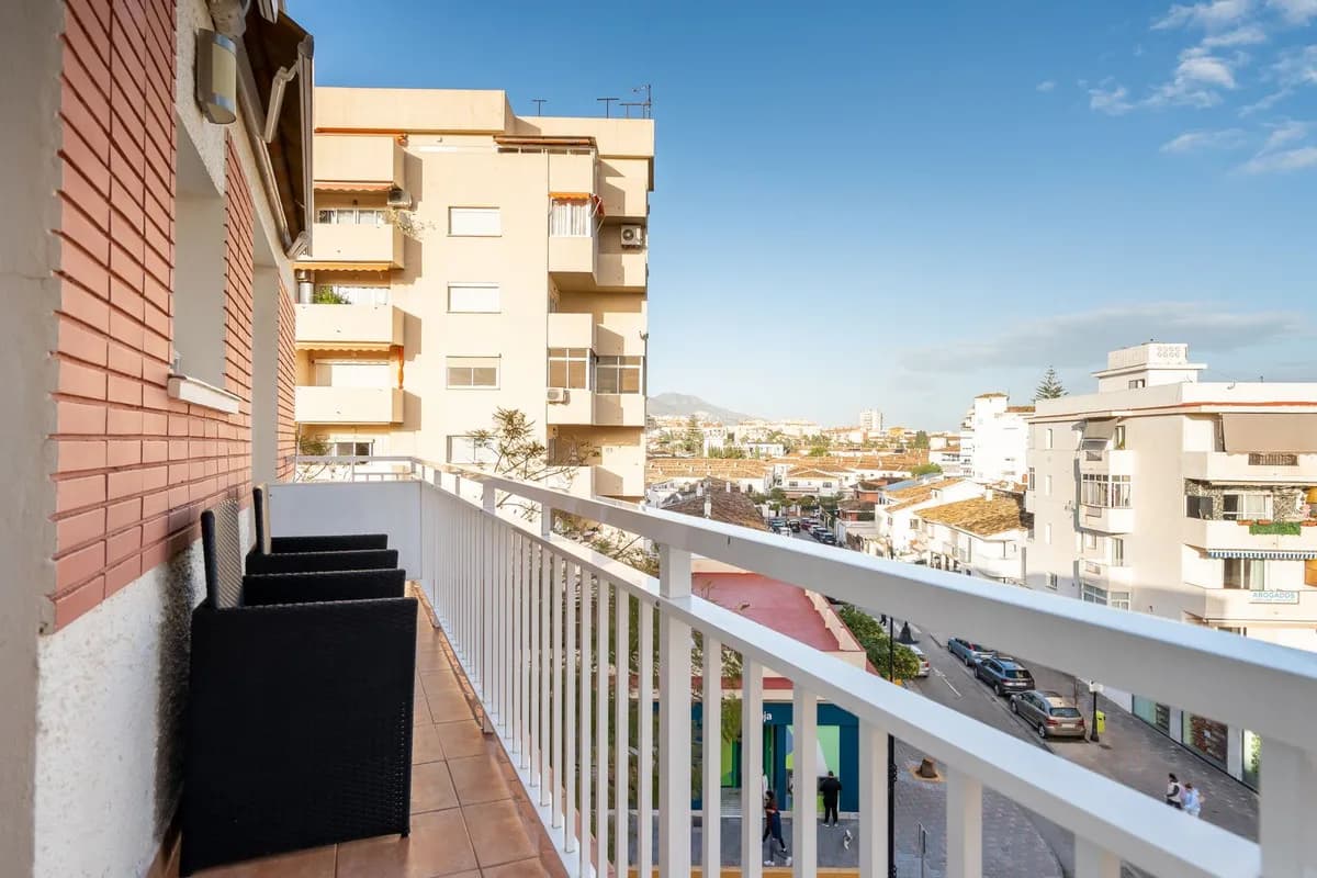 2 Bedroom Top Floor Apartment for Sale in Fuengirola, Málaga - Image 8
