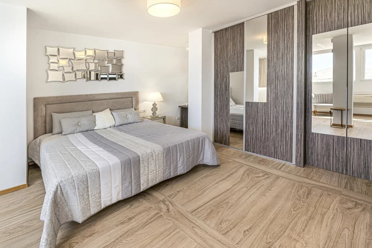 2 Bedroom Penthouse for Sale in Estepona, Málaga - Image 7
