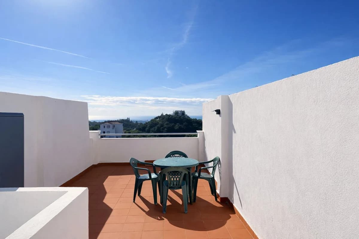 1 Bedroom Duplex for Sale in Estepona, Málaga - Image 4