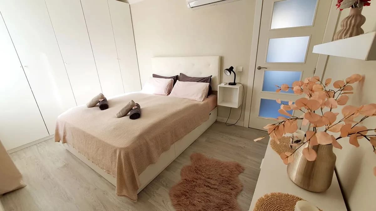 1 Bedroom Top Floor Apartment for Sale in Fuengirola, Málaga
