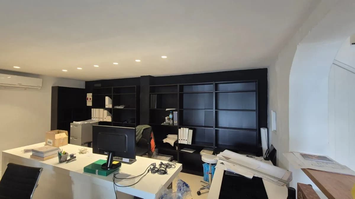 3 Bedroom Detached Villa for Sale in San Pedro de Alcántara, Málaga - Image 2
