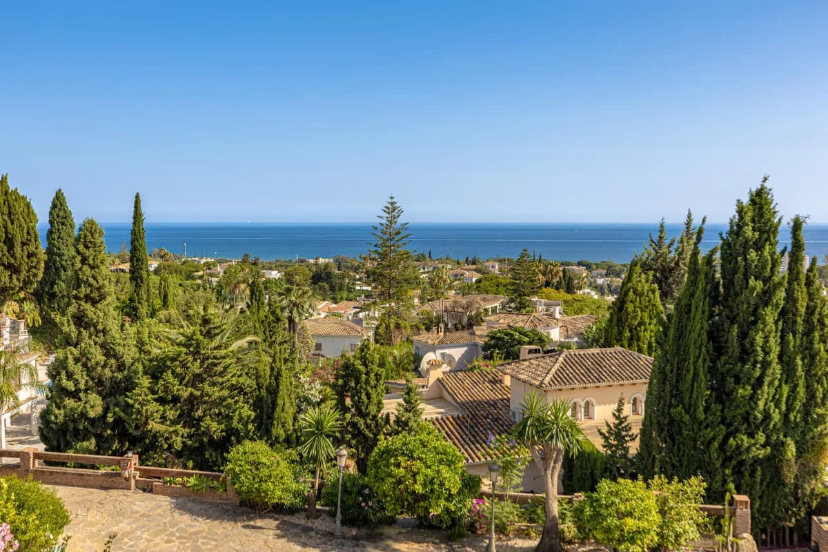 3 Bedroom Detached Villa for Sale in Marbella, Málaga - Image 5