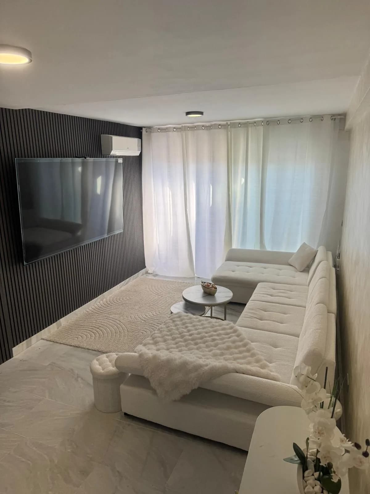 3 Bedroom Penthouse Duplex for Sale in Benahavís, Málaga - Image 8