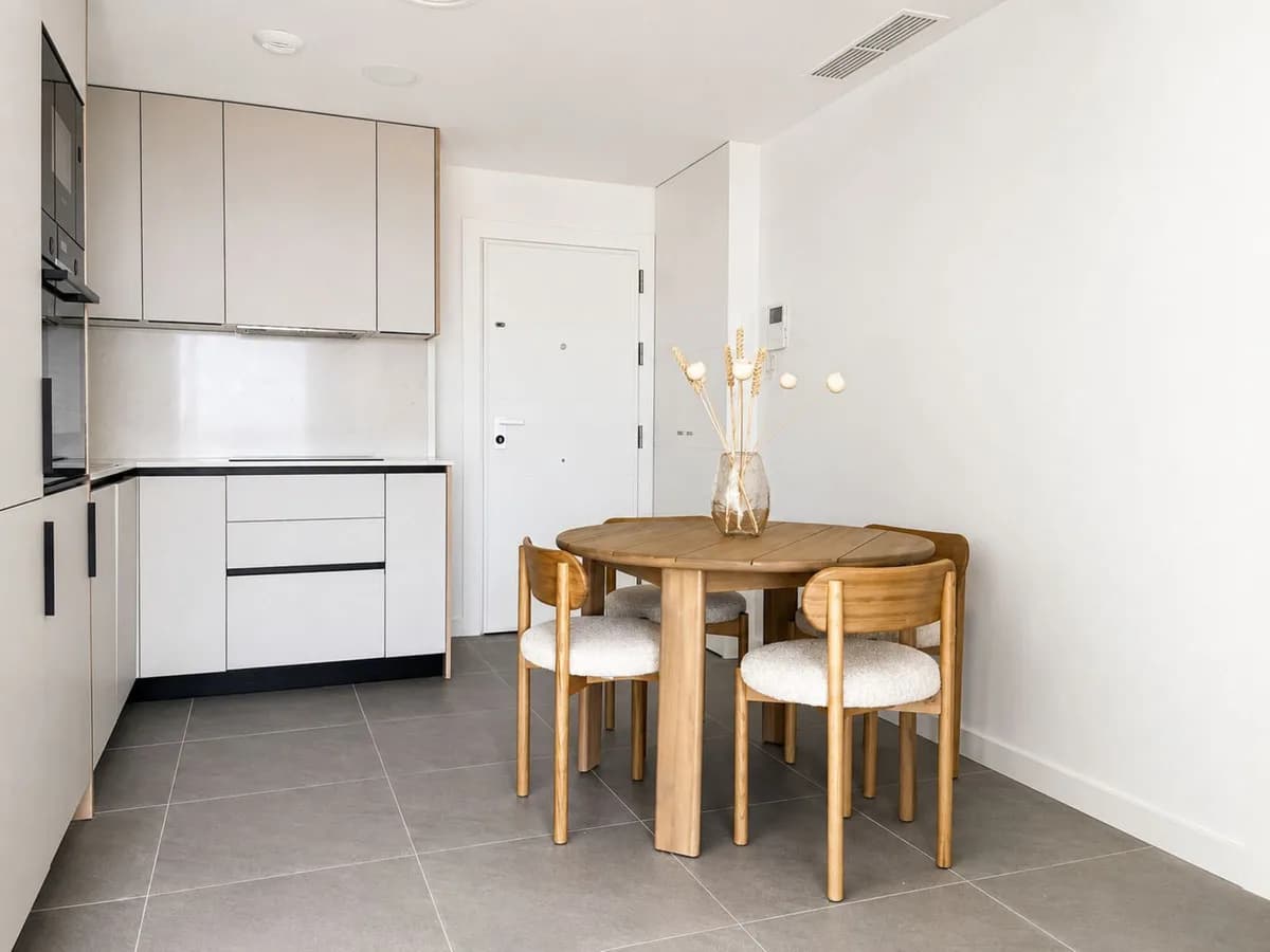 2 Bedroom Middle Floor Apartment for Sale in Mijas Costa, Málaga - Image 7