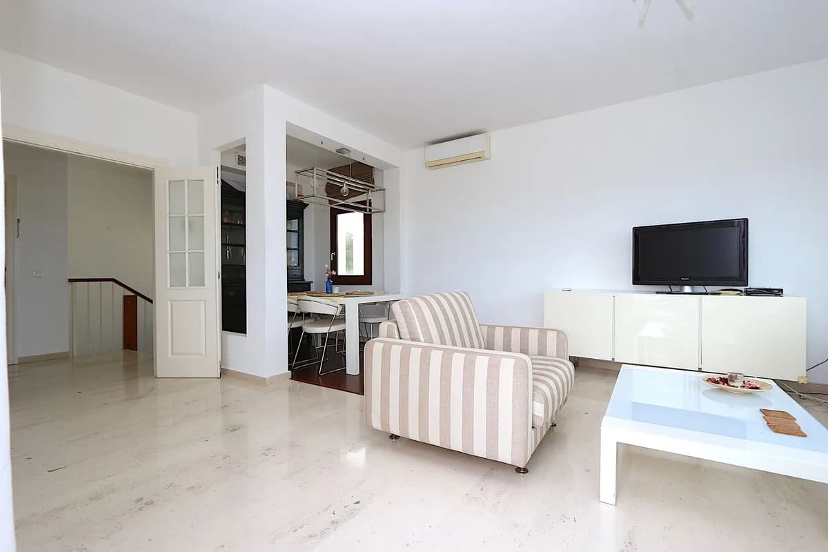 3 Bedroom Detached Villa for Sale in Cerros del Aguila, Málaga - Image 5