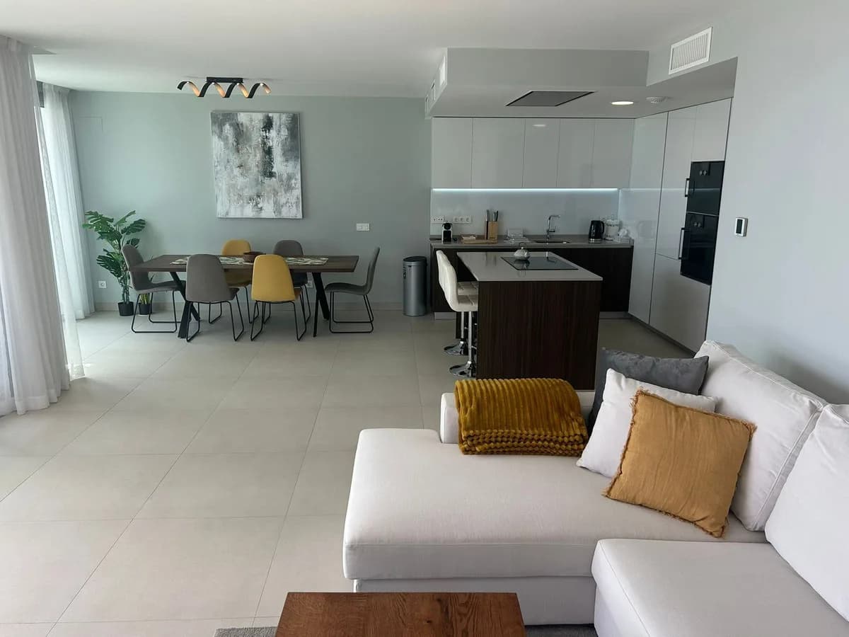 3 Bedroom Middle Floor Apartment for Sale in La Cala de Mijas, Málaga - Image 8