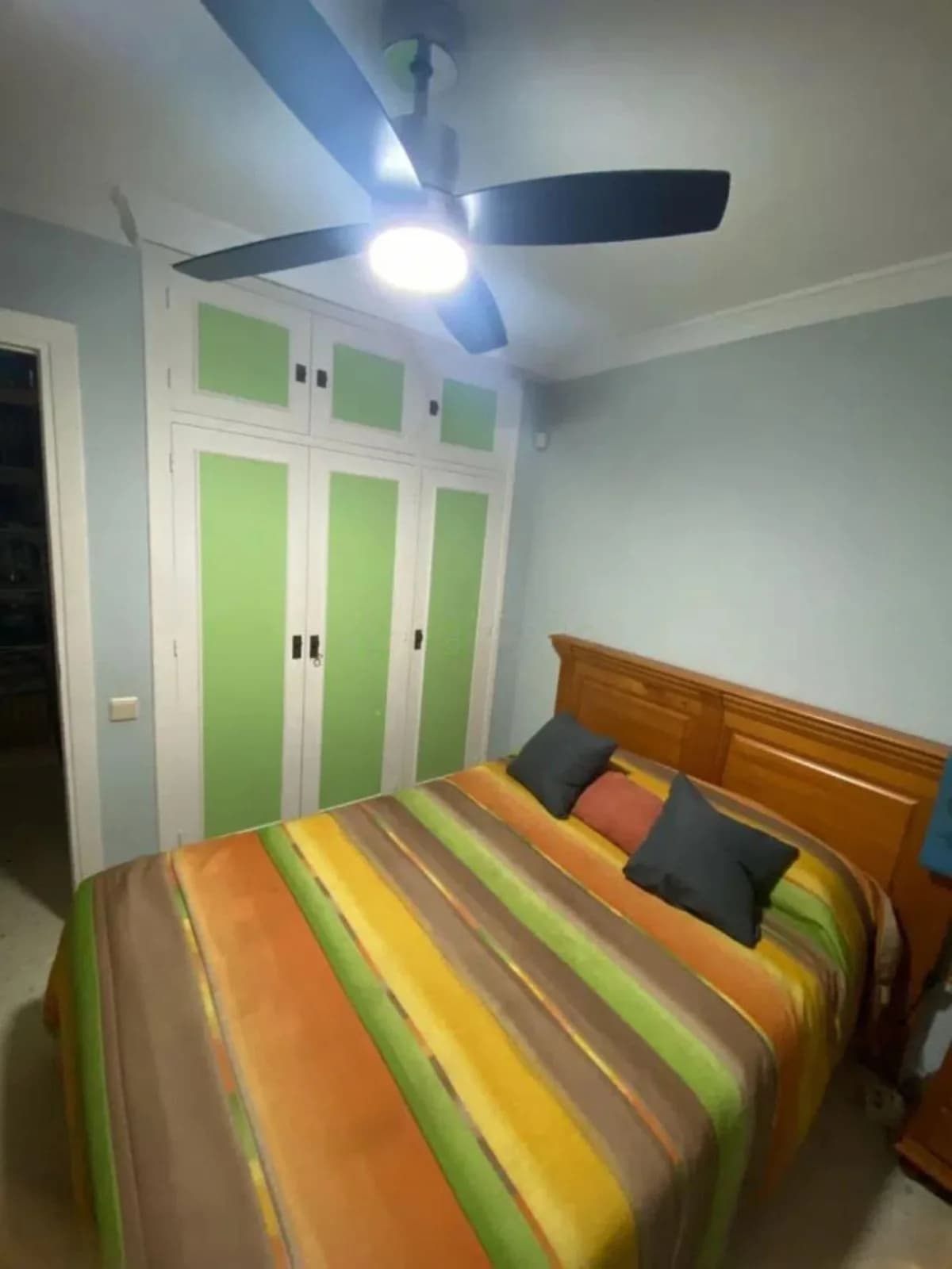 3 Bedroom Middle Floor Apartment for Sale in Marbella, Málaga - Image 9