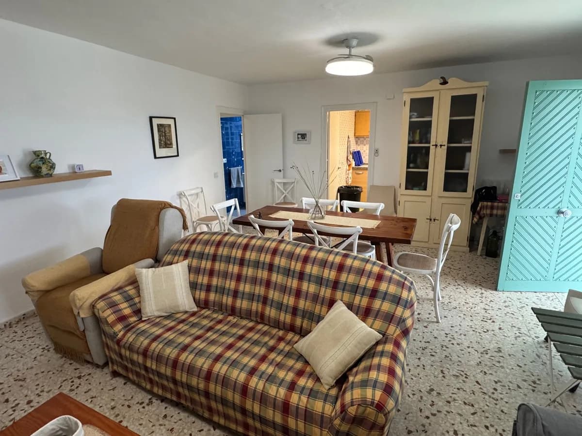4 Bedroom Detached Villa for Sale in Estepona, Málaga - Image 8
