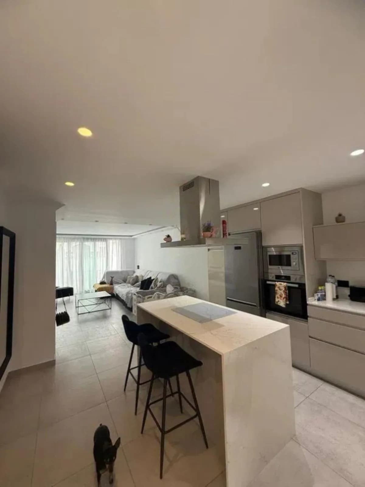 4 Bedroom Townhouse for Sale in Marbella, Málaga - Image 4