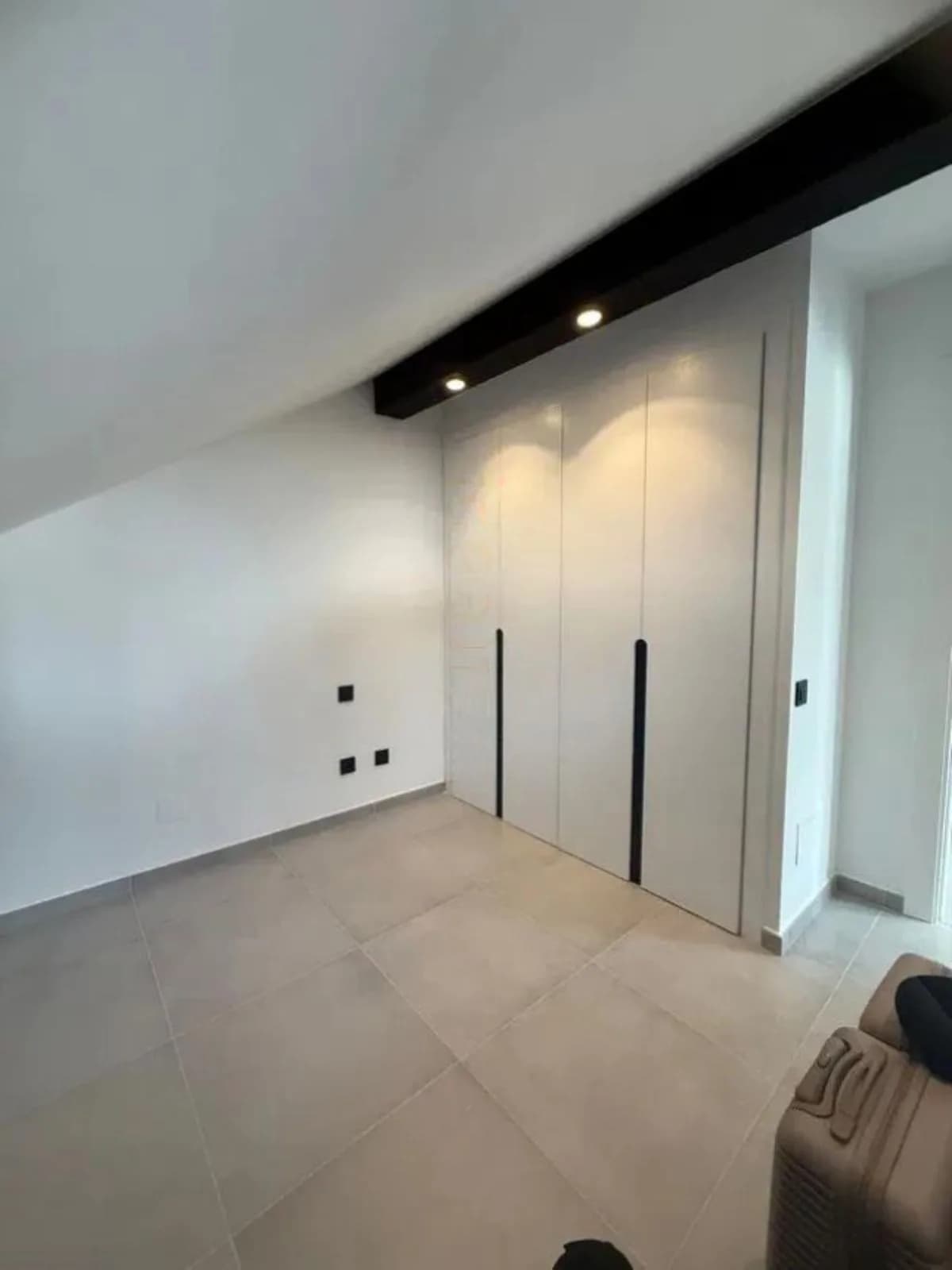 4 Bedroom Townhouse for Sale in Marbella, Málaga - Image 9
