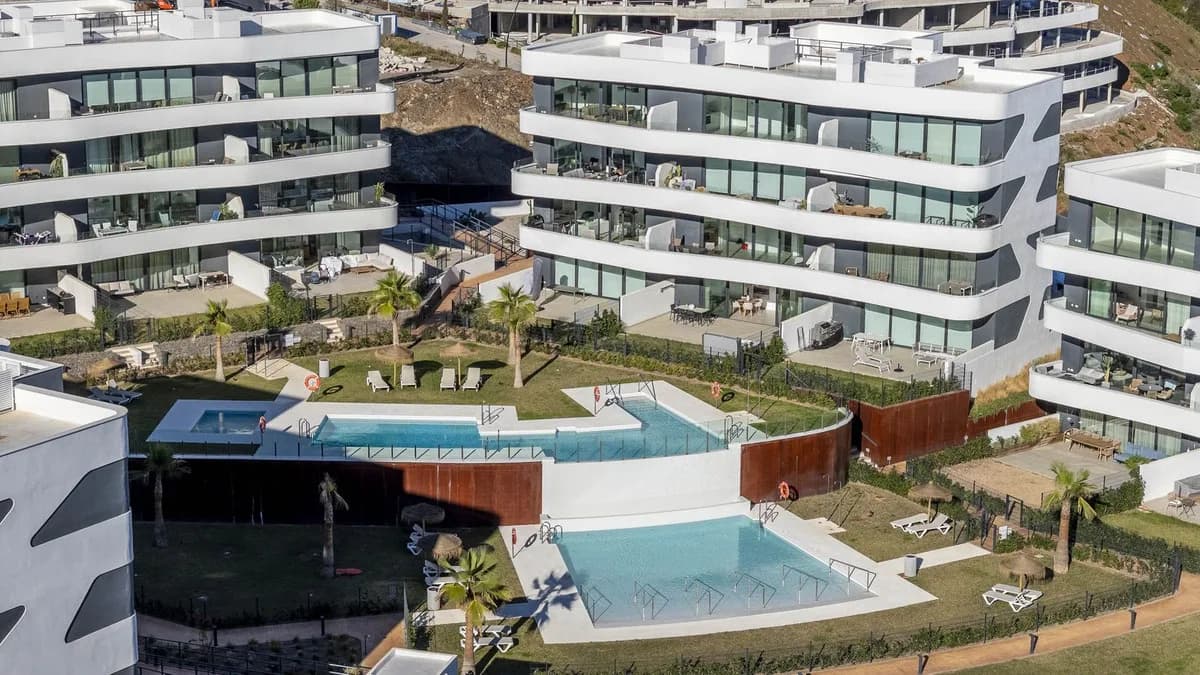 2 Bedroom Ground Floor Apartment for Sale in Fuengirola, Málaga - Image 7