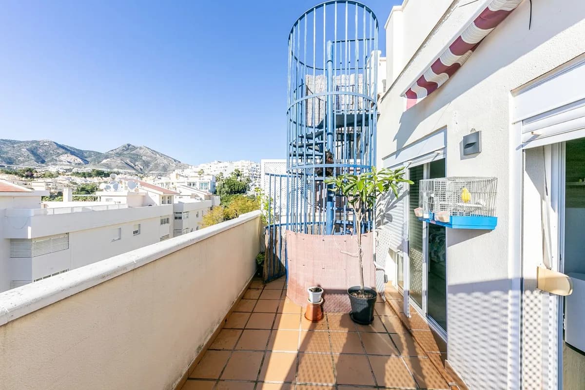 2 Bedroom Penthouse Duplex for Sale in Torrequebrada, Málaga - Image 7