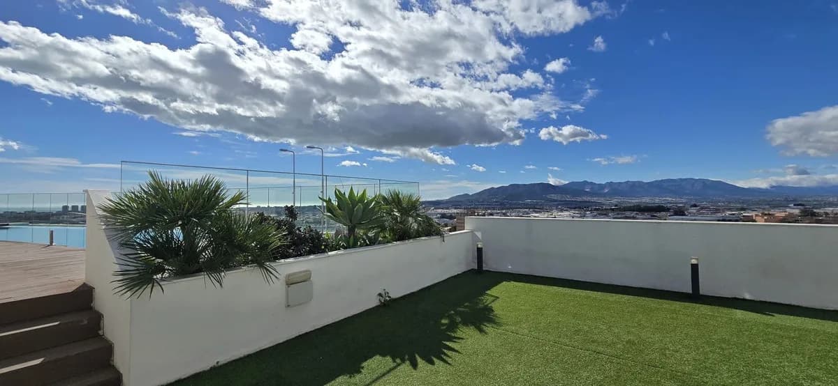4 Bedroom Penthouse for Sale in Teatinos, Málaga - Image 6