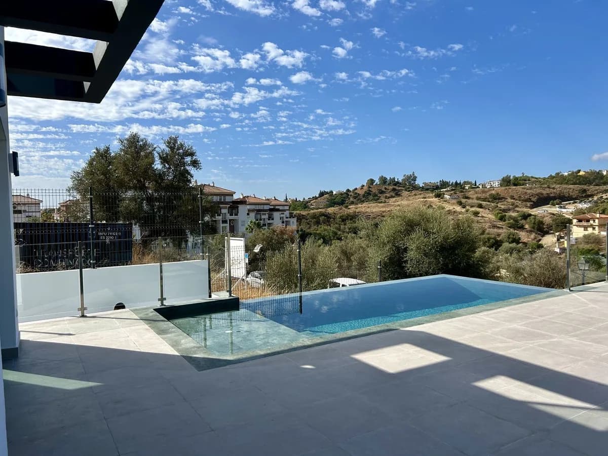 4 Bedroom Detached Villa for Sale in Campo Mijas, Málaga - Image 9