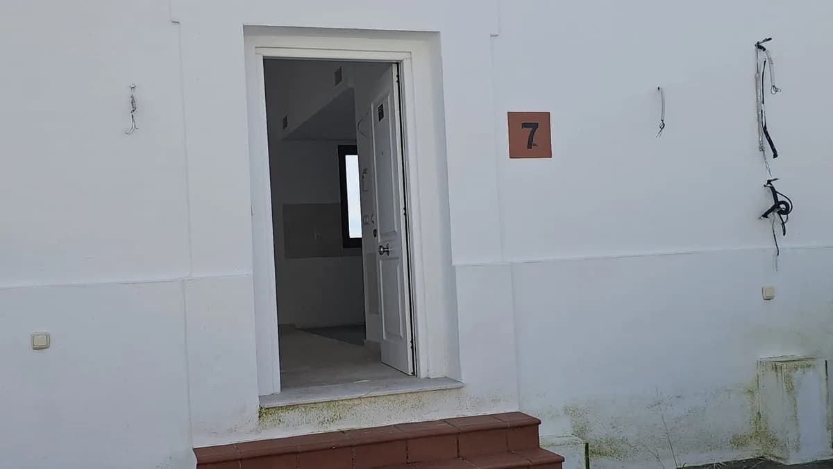 3 Bedroom Townhouse for Sale in Doña Julia, Málaga - Image 4