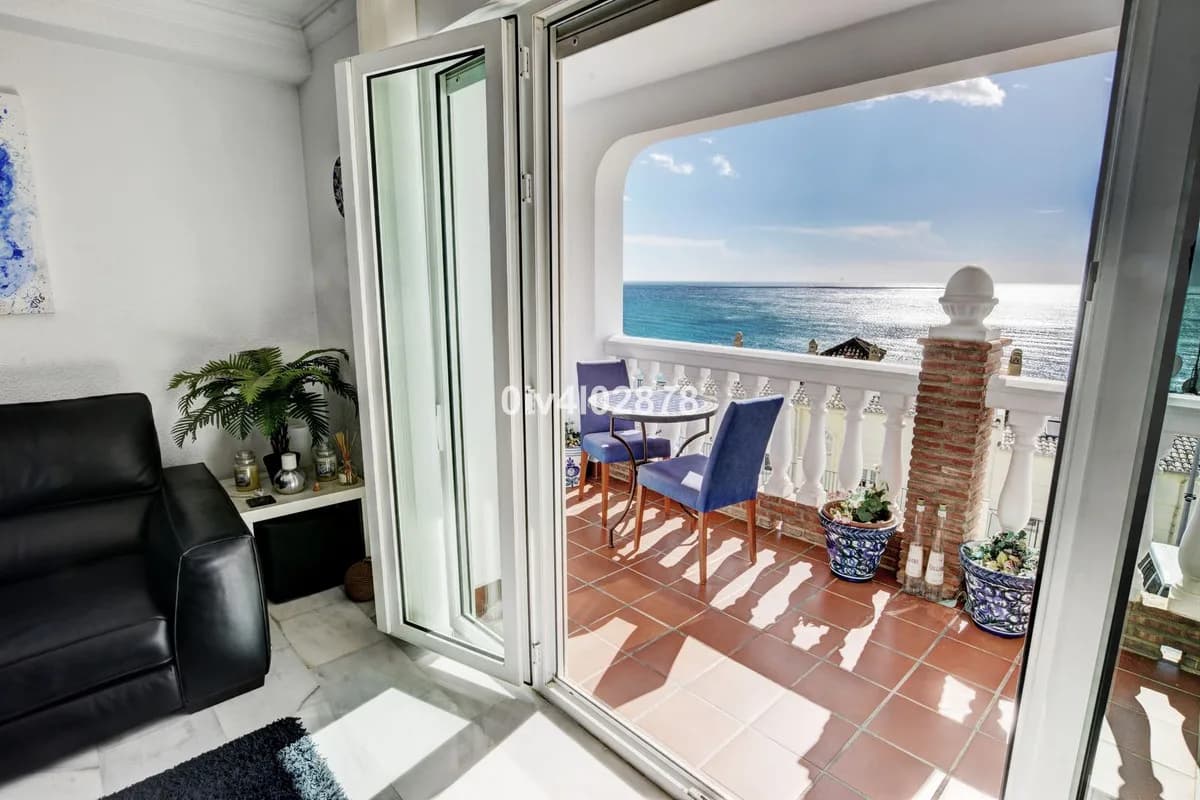 2 Bedroom Townhouse for Sale in Benalmadena, Málaga - Image 4