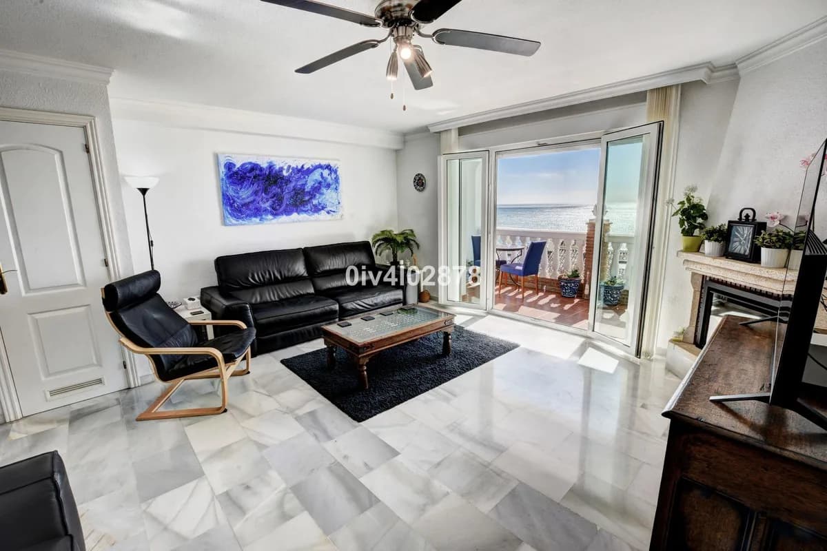 2 Bedroom Townhouse for Sale in Benalmadena, Málaga - Image 7