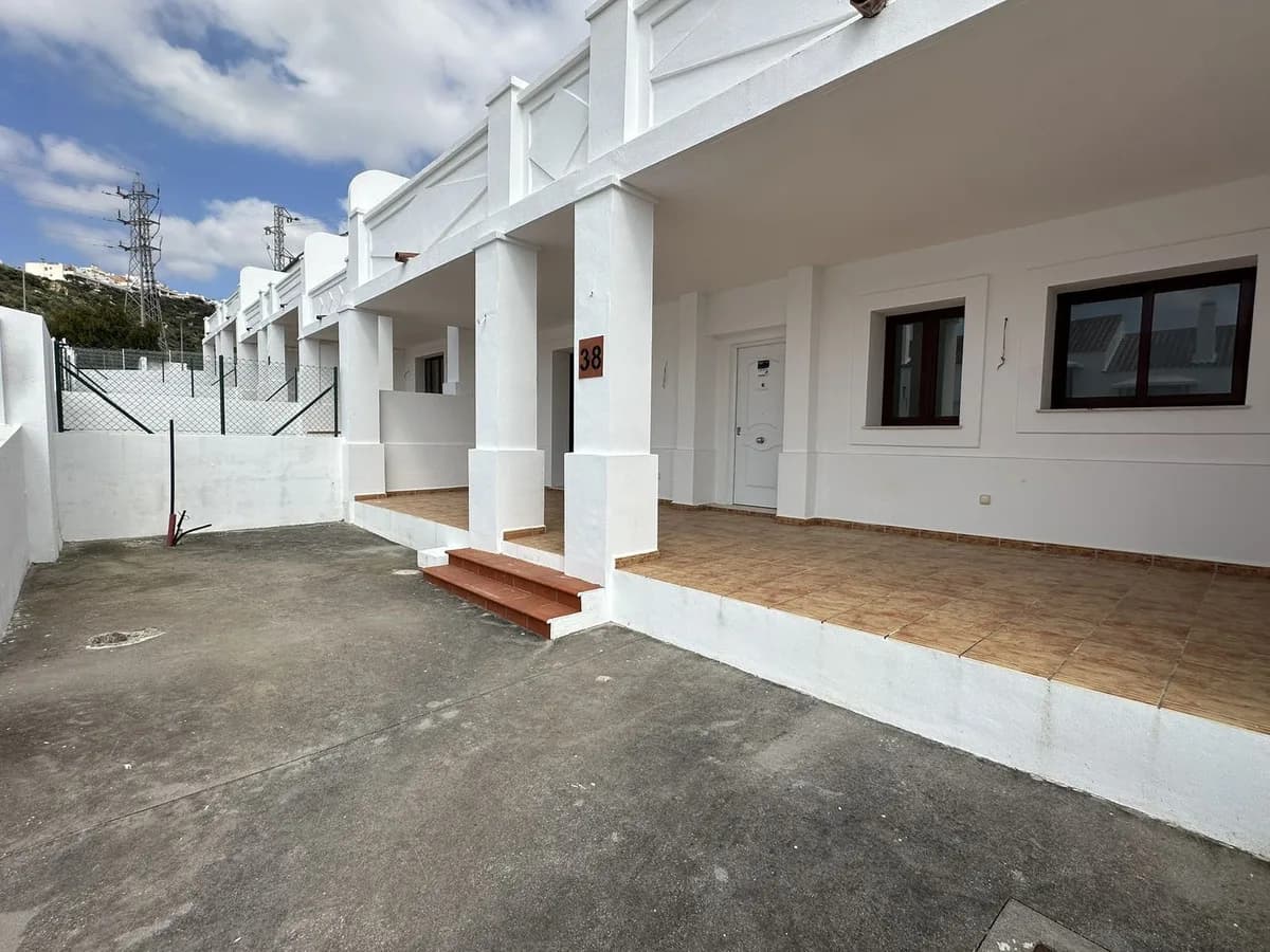 2 Bedroom Townhouse for Sale in Doña Julia, Málaga - Image 2