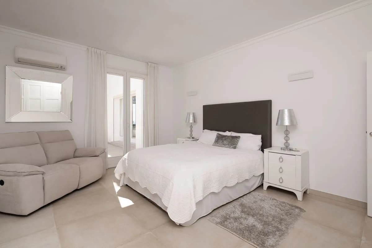 9 Bedroom Detached Villa for Sale in Hacienda Las Chapas, Málaga - Image 6