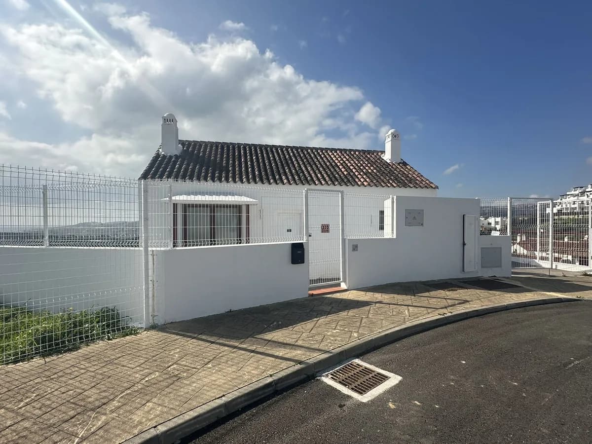 2 Bedroom Townhouse for Sale in Doña Julia, Málaga - Image 3