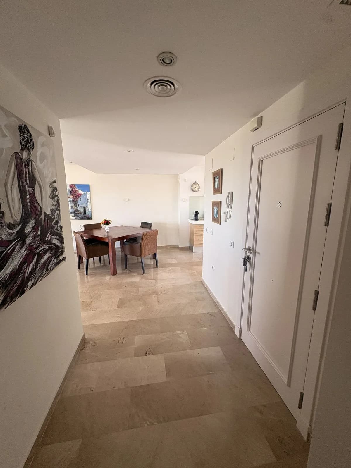 3 Bedroom Penthouse for Sale in Torrequebrada, Málaga - Image 5