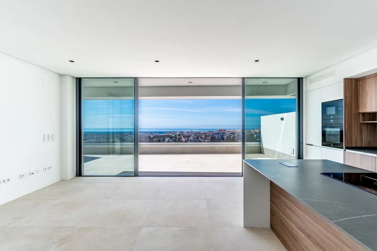 2 Bedroom Penthouse Duplex for Sale in Estepona, Málaga - Image 9