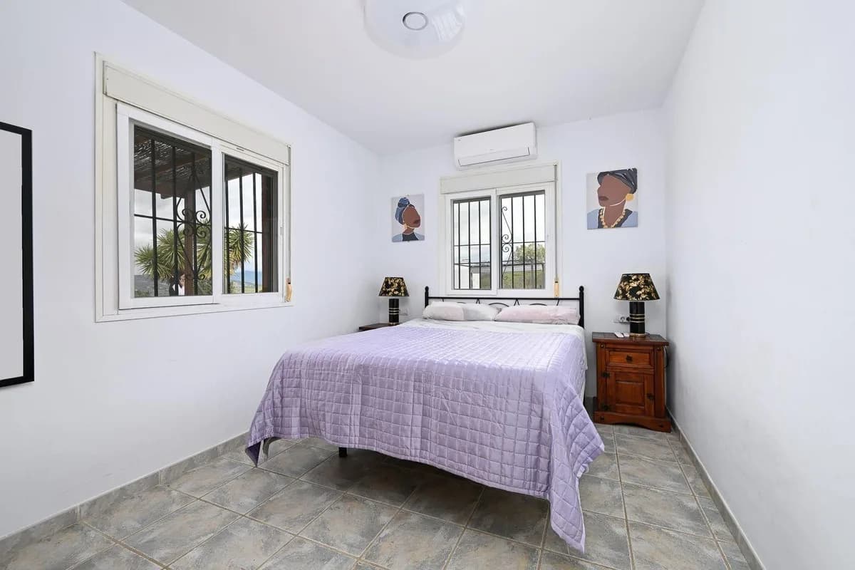 2 Bedroom Finca - Cortijo for Sale in Coín, Málaga - Image 7