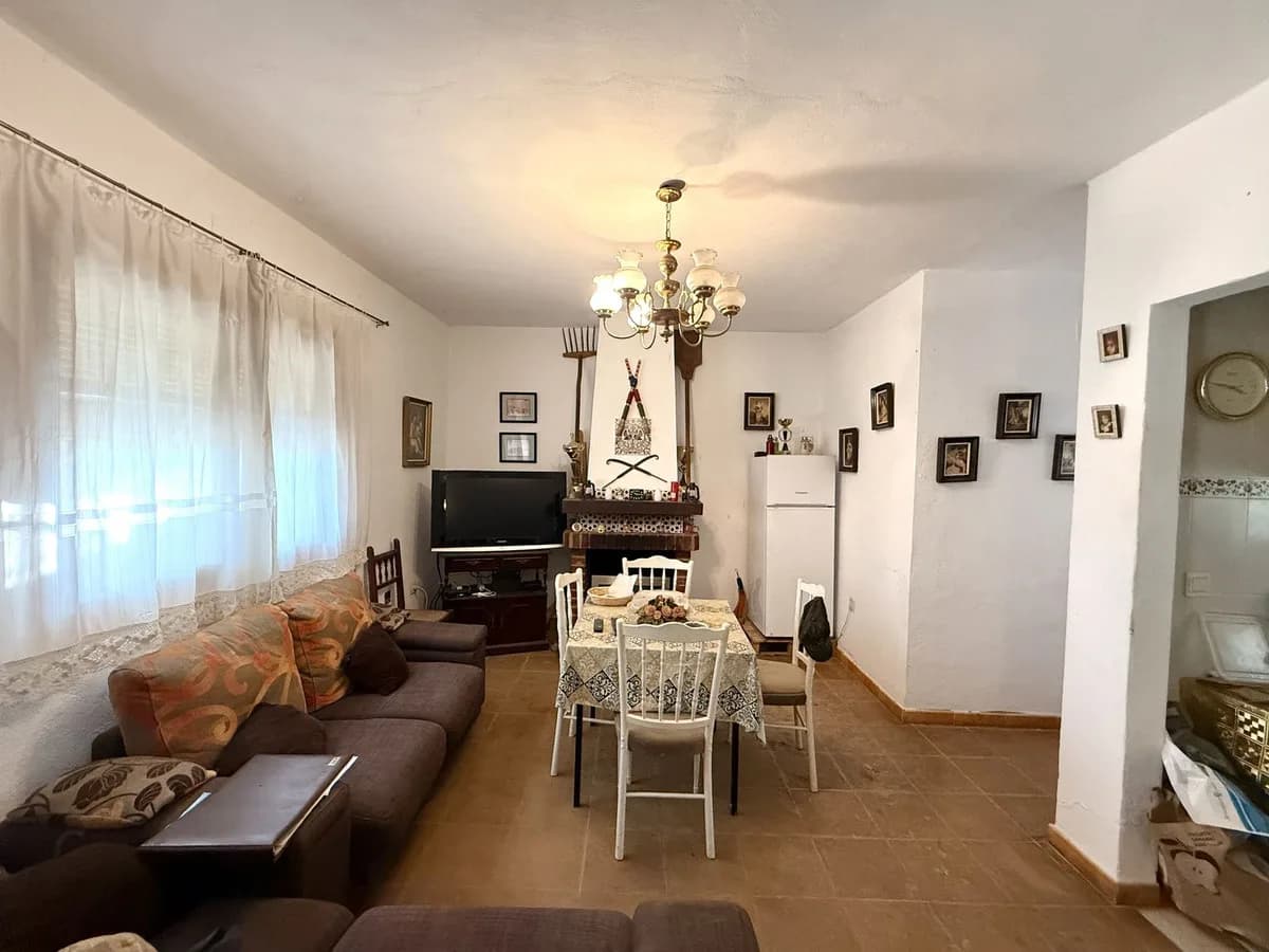 3 Bedroom Detached Villa for Sale in Coín, Málaga