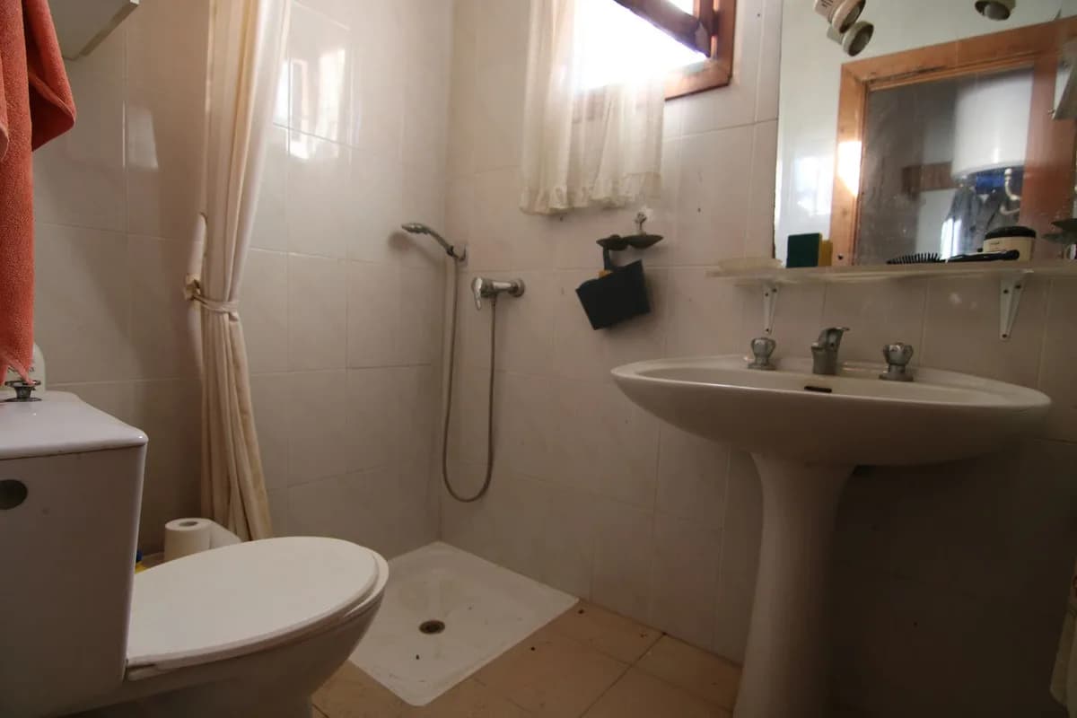 3 Bedroom Detached Villa for Sale in Coín, Málaga - Image 5